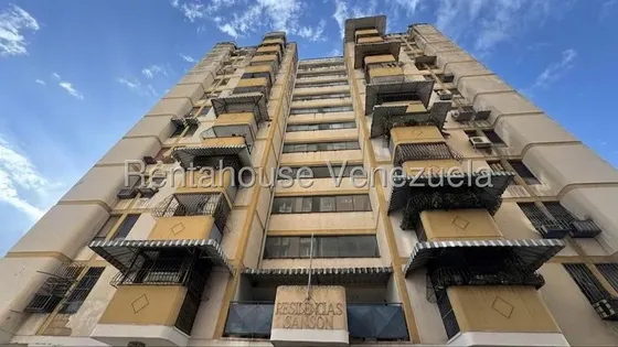 Cómodo Y Amoblado Apartamento En Alquiler En Urb. Los Caobos, Maracay (jbra Cod. 27-1626)