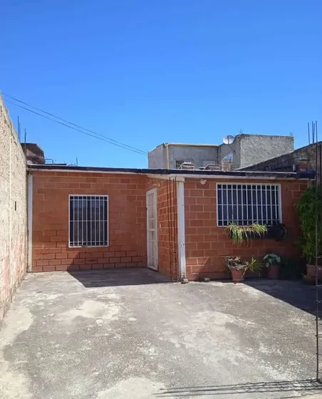 Luze.(clientes) Casa En Conjunto Cerrado (amplia Propiedad Para Terminar De Decorar Al Gusto) Urb Las Acacias Sector Bella Florida. Cerca De Colegios, Centros De Salud, Abastos, Transporte Público Etc
