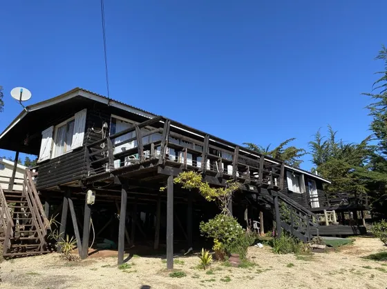 En Condominio De Algarrobo Casa Grande En Venta 