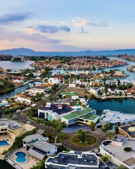 Cgi + Luxury Lecheria Ofrece New Listing _*villa A Estrenar De Ultra Lujo*_ Urb. Las Viilas