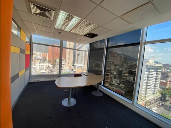 Se Alquila Oficina 1345m2 El Recreo 3966