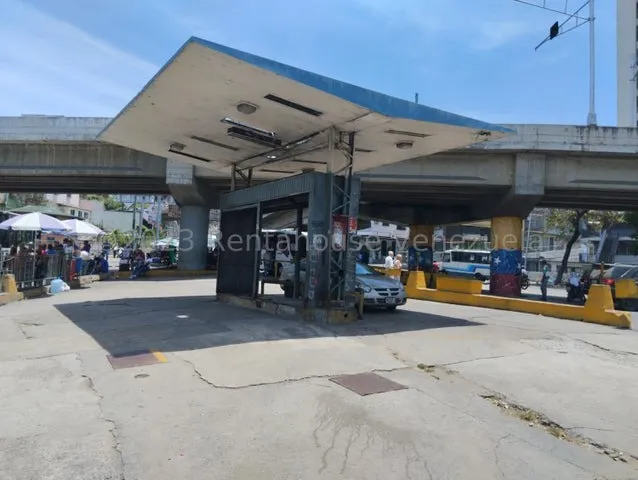 Vendo Estacion De Servicio Con Locales Comerciales Av. Las Acacias Ep