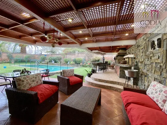 Casa En Venta En Peñalolén