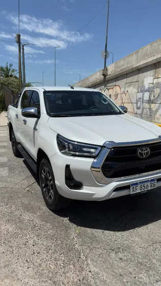 Toyota Hilux 2.8 Cd Srx 177cv 4x4 At