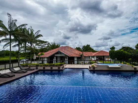 En Venta Hotel Campestre En Villavicencio, Meta (vía Puerto López)