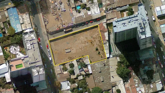 Venta De Terreno En Estación Central Id. 84.373-ter