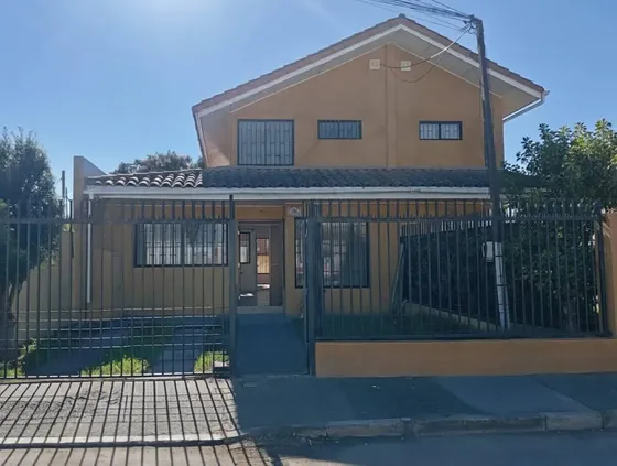 Casa Arriendo Pleno Centro De Melipilla