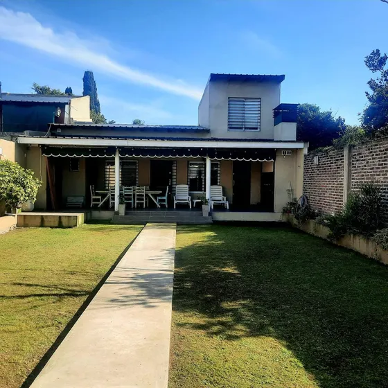 Casa Multifamiliar En Venta - 195 M2 Cubiertos   Jardin-  Wilde