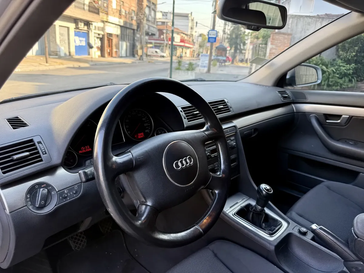 Audi A4 1.9 I5651935325598720012