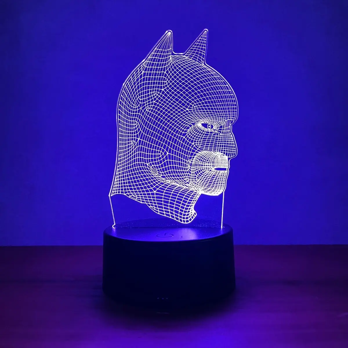Luminária 3d Led Batman Morcego - Abajur De Mesa Preto
