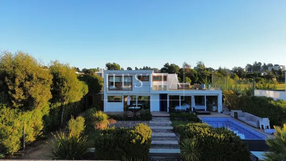  Casa Remodelada En Marbella