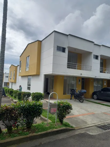 Casa En Arriendo Sector Las Amercias, Pereira