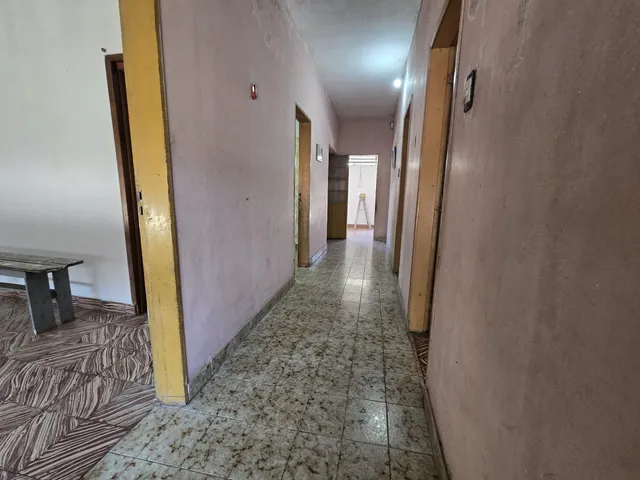 Amplia Casa En Venta, 4 Dormitorios, A 300 Mts De Av. Gaspar Campos, A 200 Mts De Pueyrredón Y A 400 Mts De Av. José Altube