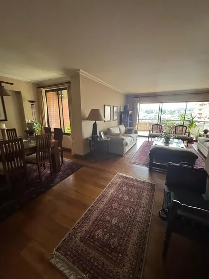 Se Vende Amplio Departamento De 3 Dormitorios Y 220 M2