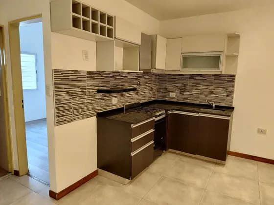 Impecable Departamento 2 Ambientes Fte, Balcón Y Lavadero 
