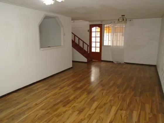 Residencial-comercial 3d 1b Con 95m2 De Superficie...