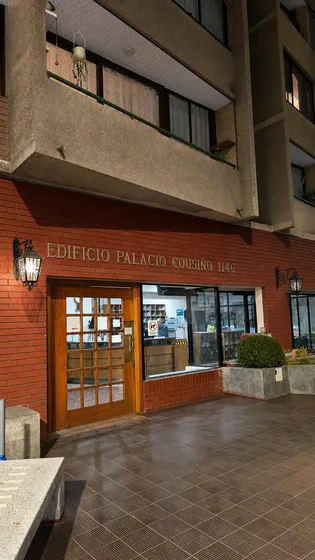Amplio 3d+2b A Pasos De Metro Moneda+ Opción Estacionamiento