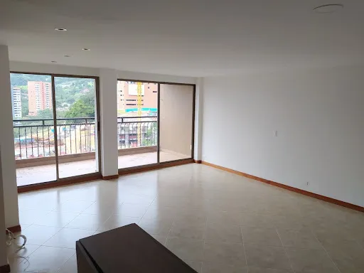 Vendo  Envigado Escobero, Área 93 Mtrs, $610