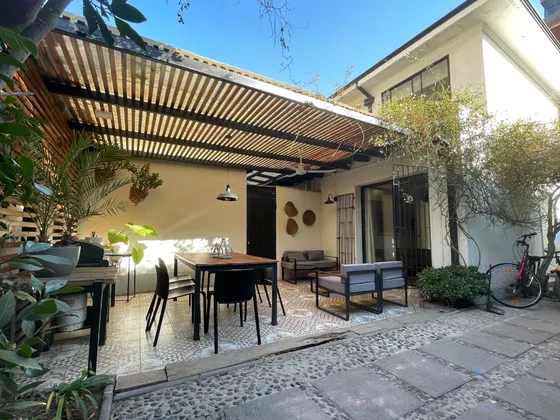 Casa Ley Pereira Con Patio Y Quincho A Pasos Del Metro Colon