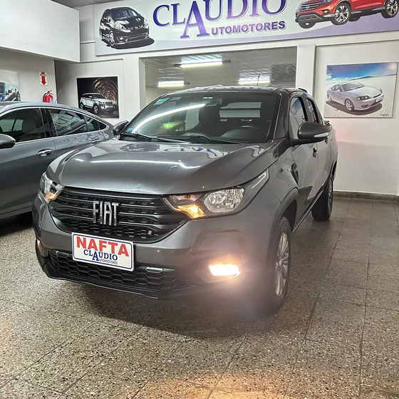 Fiat Strada 1.4 8v Freedom Cd