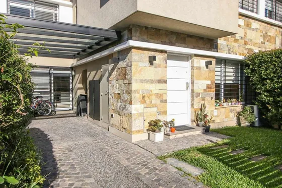 Vta Casa 4 Amb En Condominio Bo. Ingles Temperley