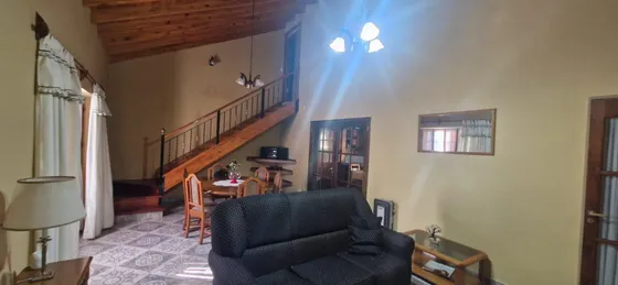 Venta Casa 4 Dormitorios Maipú Con Cochera