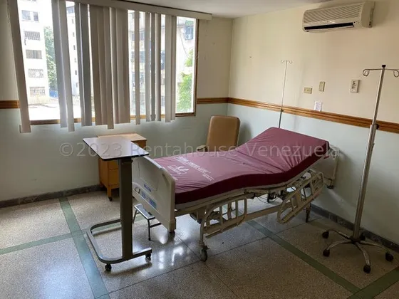 Centro De Salud / Fondo De Comercio Venta Los Chaguaramos Mls-23-33923