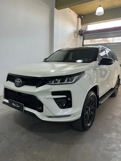 Toyota Sw4 Sw4 4x4 Gr-a 2.8 Tdi 6 At 7a