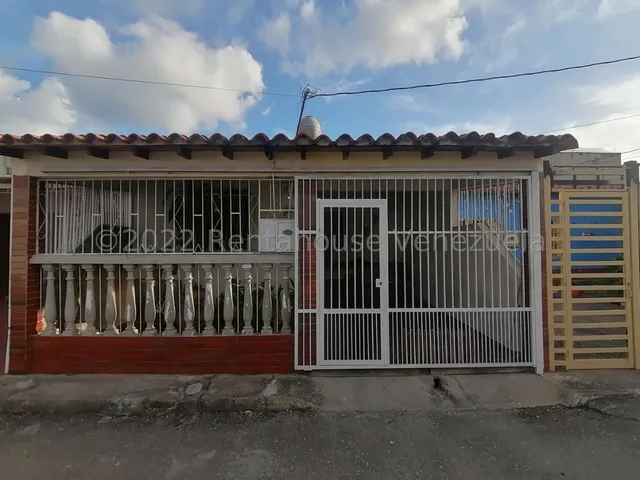Rosa Rodríguez Vende Casa En Los Yabos, Cabudare 25-9417