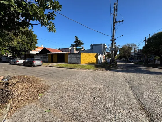 Casa En Venta En Loma Hermosa / Tres De Febrero