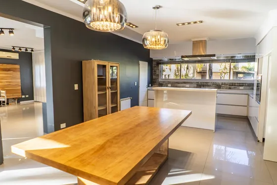 Casa En Venta,  5 Ambientes, En Santa Clara, Villanueva, Tigre, Gba Norte