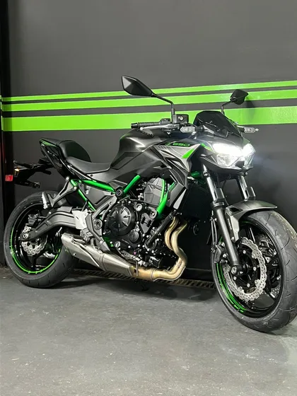  Kawasaki Z650 0km( Nuevo Color ) En Stock ,no Z400 No Duke!
