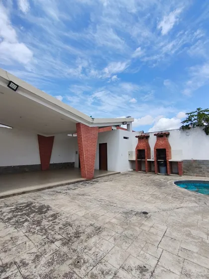 Ana El Kantar Y Gerson Gonzalez  Inzitu Realtors Vende Townhouse En Res. Mucubají  Naguanagua, Urb. Guayabal    Carabobo Venezuela 