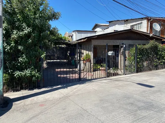 Casa En Pasaje / Sargento Candelaria Con Huelén