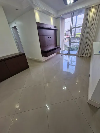 Apartamento 2 Dormitórios Condomínio Clube Ao Lado Do Metrô