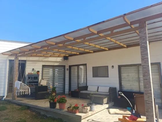 Casa Seminueva De Un Piso, En Parcela Rautén