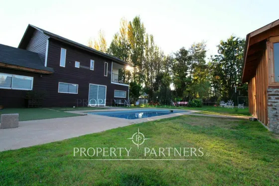 Moderna Casa En Exclusivo Condominio En Olivar