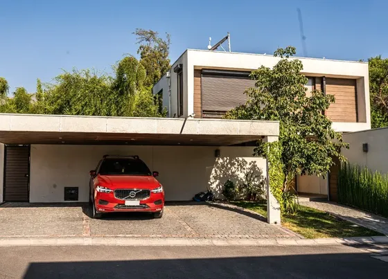 Casa En Condominio En S. Bolivar La Reina Cod. 40757