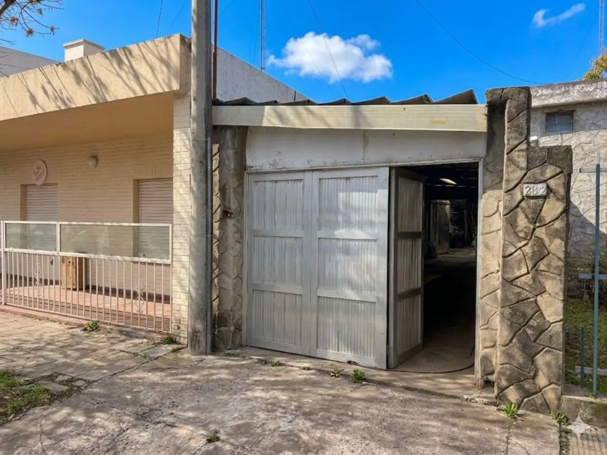 Venta/ Galpón/ Depósito/ Villa Rosas