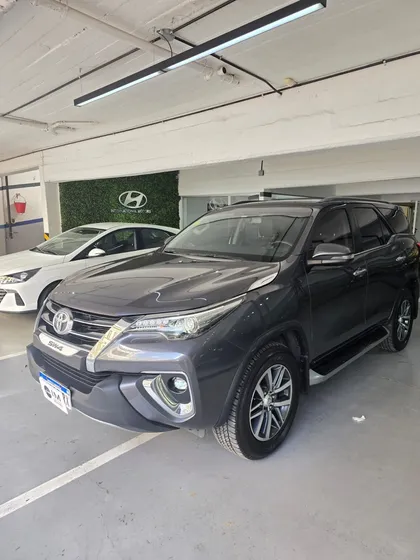 Toyota Hilux Sw4 2.8 Tdi Diamante Ii 4x4 7as 6at