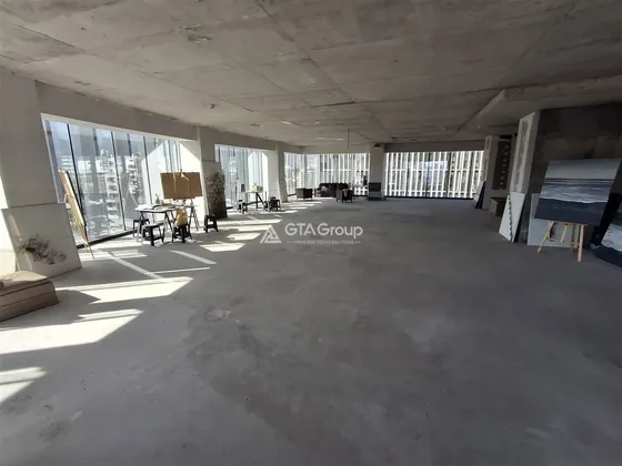 Vendo Planta Completa 560 M2. Exclusivo Edificio Vitacura