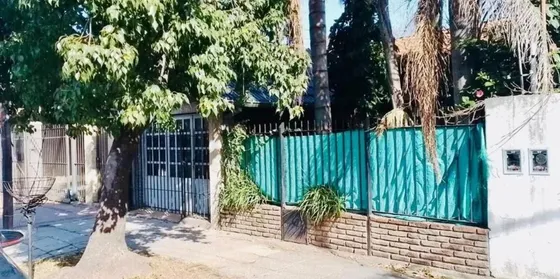Venta Casa A Refaccionar / Lote Con Proyecto - Hurlingham