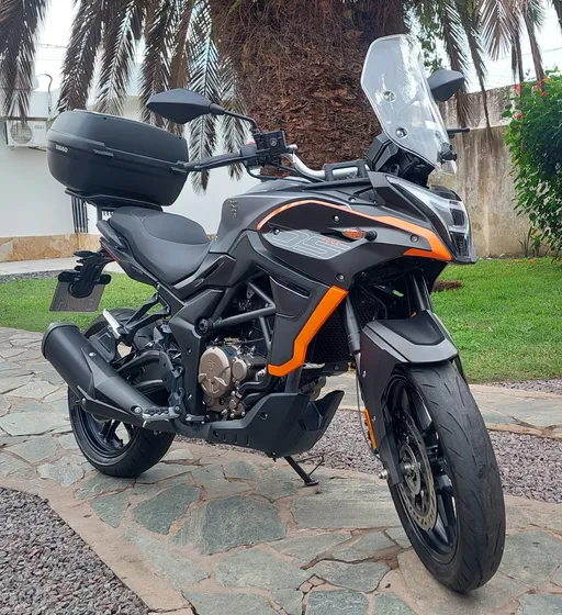 Voge 300 Ds. Impecable!!!