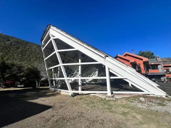 Oportunidad Única De Inversión: Gran Hotel Vivo Montaña