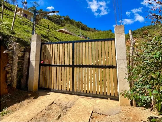 Venta Finca En Granada En Limite Con Guatapé