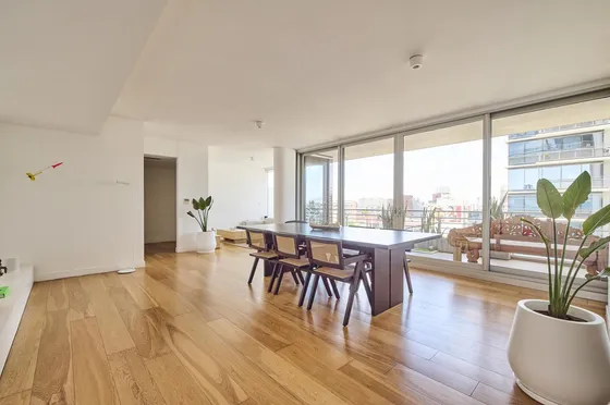 Departamento De 3 Ambientes Con Cochera Y Baulera En Complejo Alrio