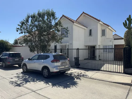 Vendo Casa , Rosario De Peñuelas, Coquimbo.