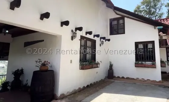 Erreno Z4 Con Posada Y Casas En Colonia Tovar Aragua Para Venta Excelente Ubicación Gbf 25-5095