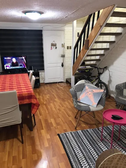 Casa En Venta De 3 Dorm. En Maipú