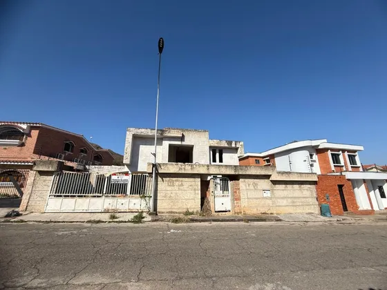 Venta Casa En Prebo Ii Cerrada Cerca Del Colegio Kavac. Dj